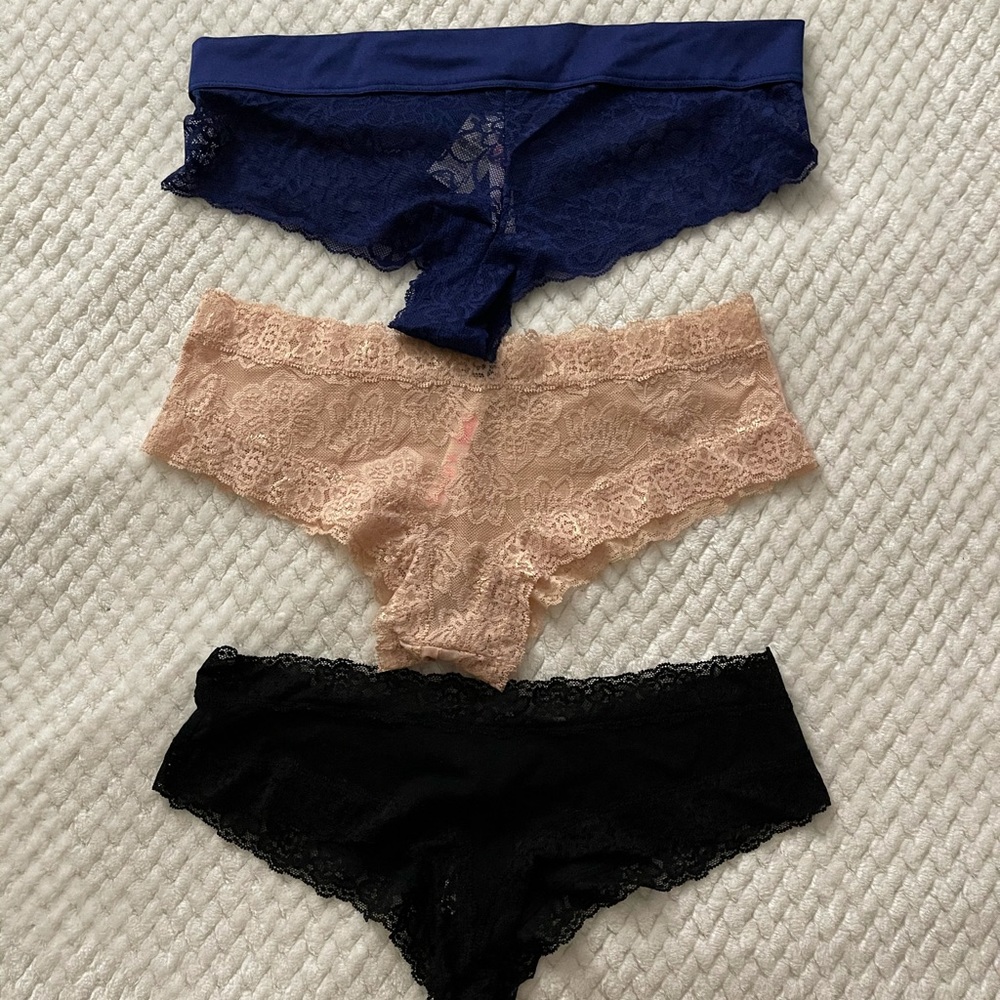 NWT vS pink bundle of 5